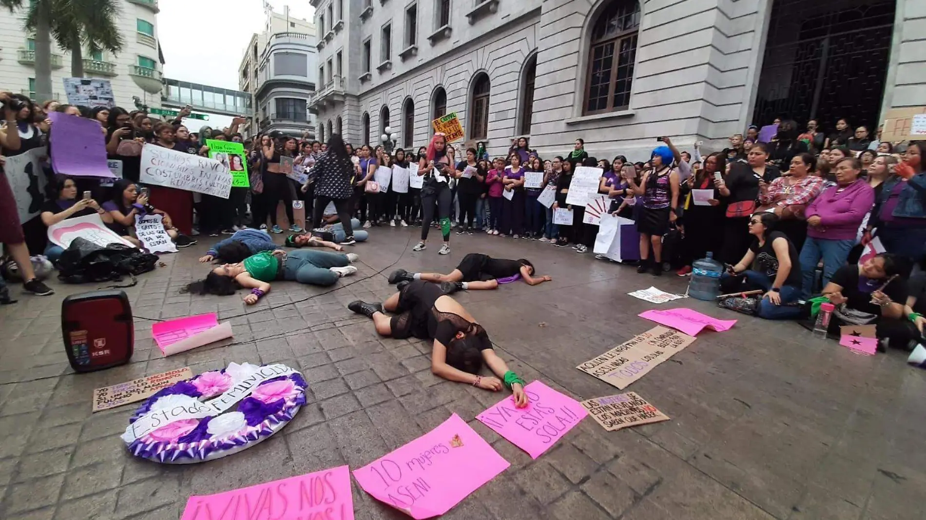 El ácido y otras sustancias abrasivas son utilizadas como un arma que pretende causar un sufrimiento físico contra las mujeres